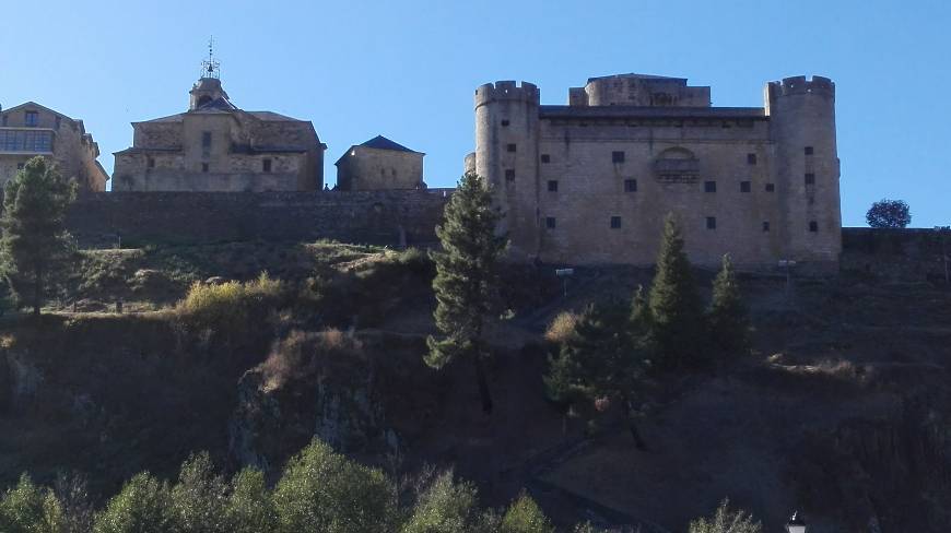 Lugar Castillo de los Condes de Benavente