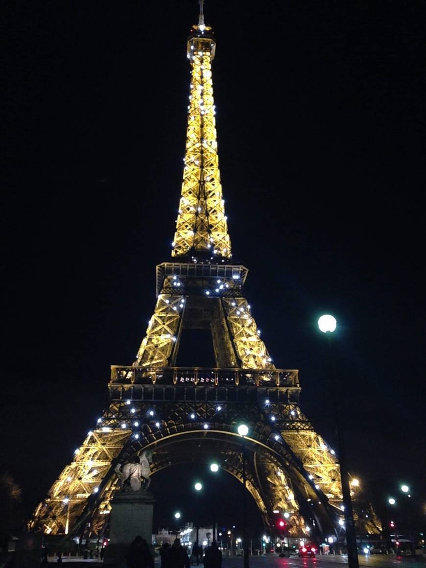 Place Torre Eiffel