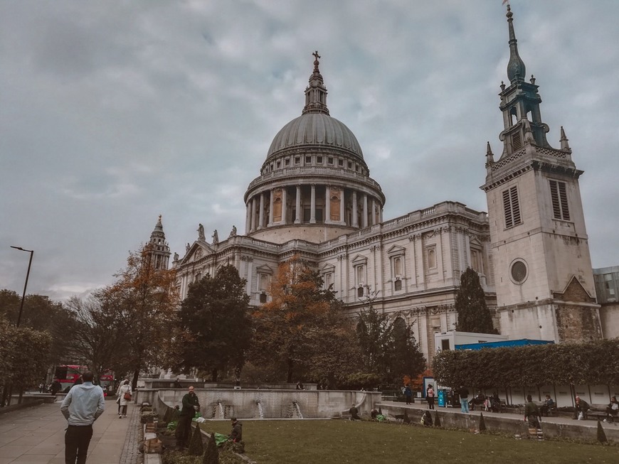 Place Catedral de Saint Paul