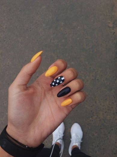 yellow and black nails