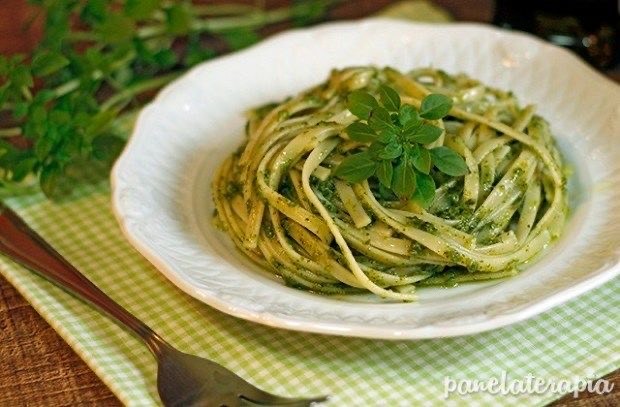 Moda Massa com Pesto de Manjericão 