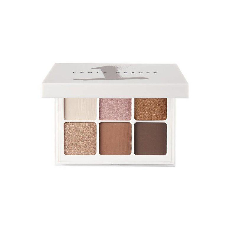 Social  Fenty Beuty By Rihanna 