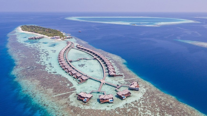 Place Lily Beach Resort & Spa at Huvahendhoo