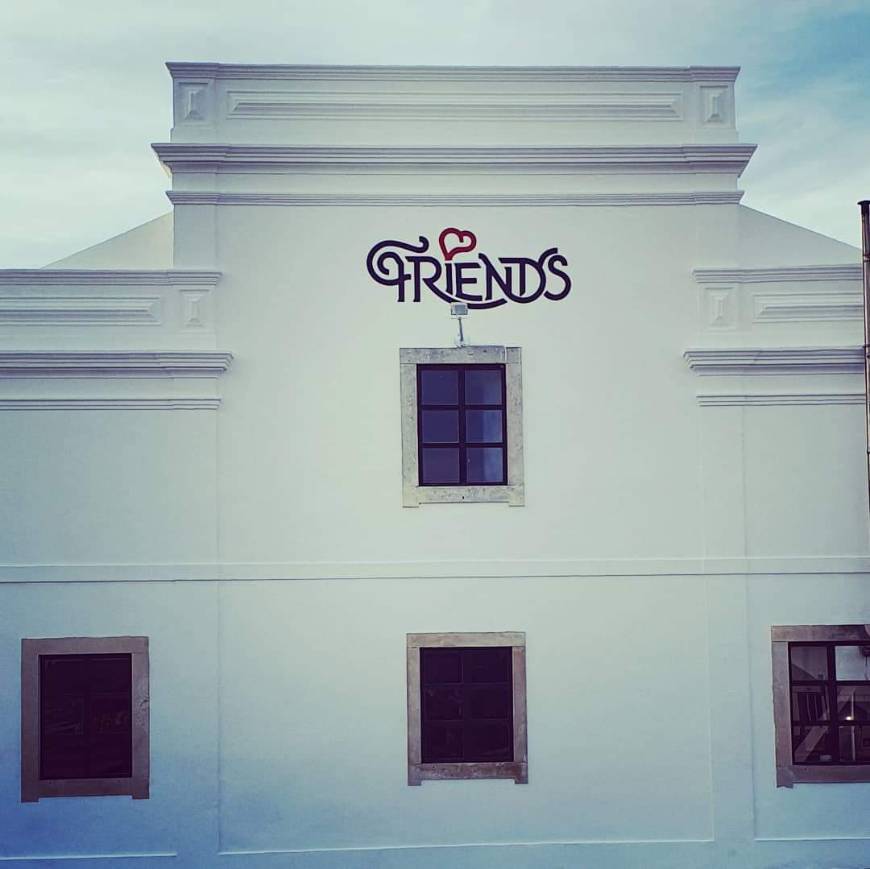 Friends Bar