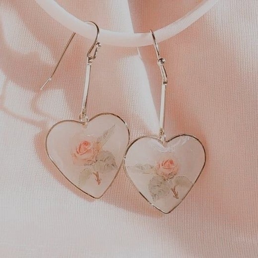 Heart flower earrings 