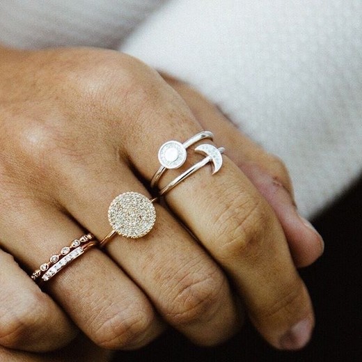 Lina Halo Diamond ring 