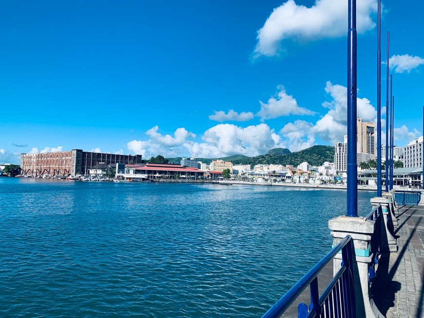 Place Port Louis