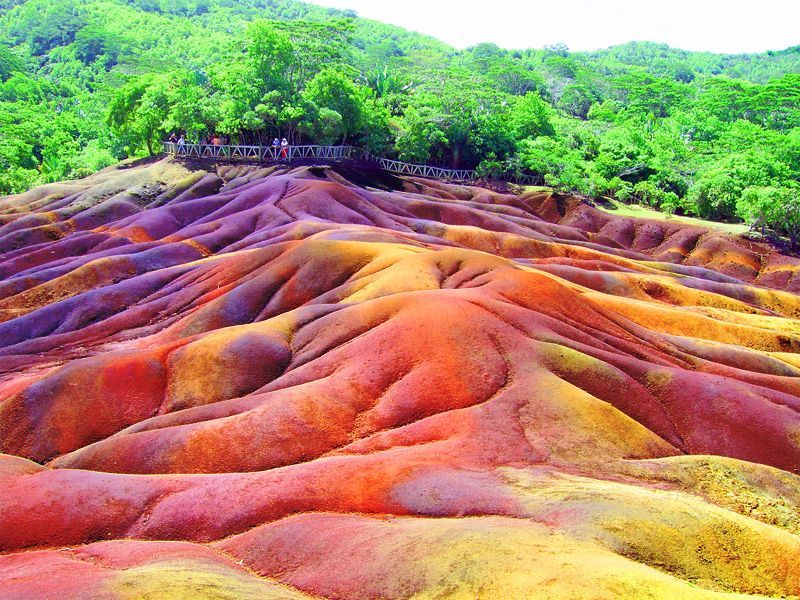 Place Seven Colored Earth