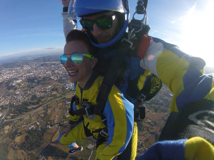 Lugar Skydive Porto - Escola Paraquedismo