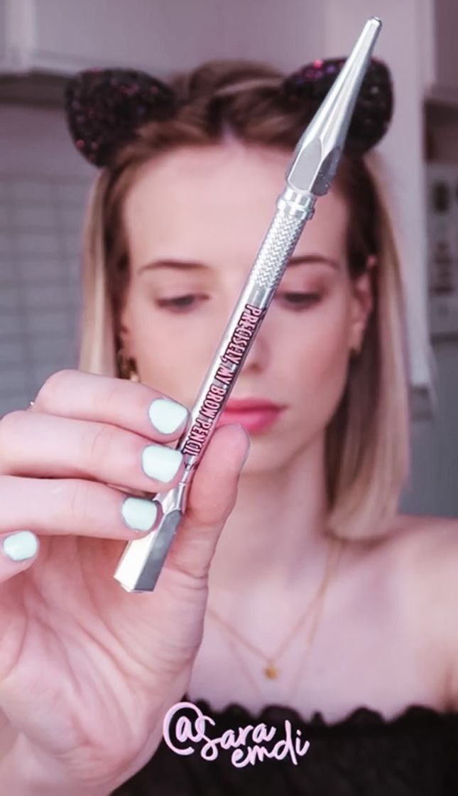 Social goof proof eyebrow pencil
