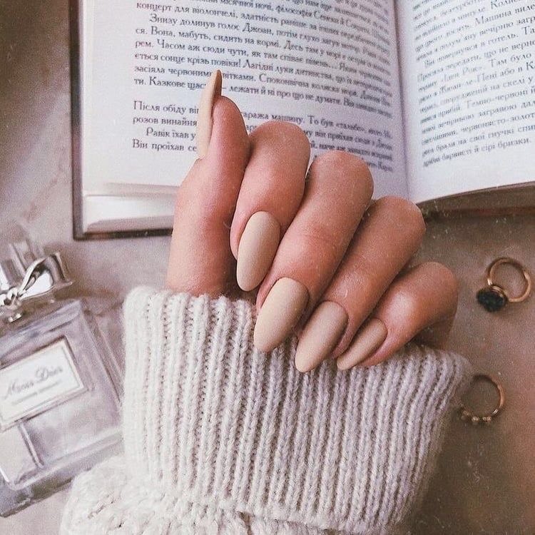 Social Matte nude 