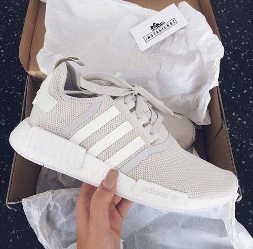 Social Adidas 