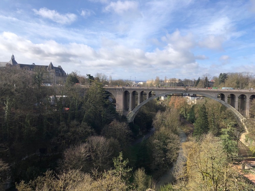 Place Ponte Adolphe