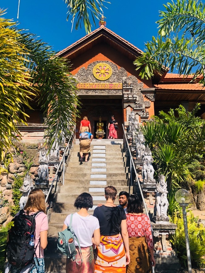 Lugares Brahma Vihara Arama