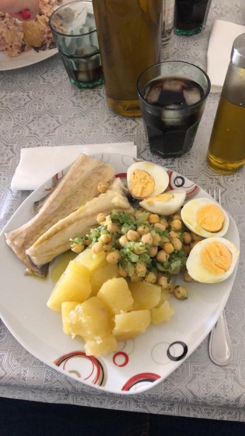 Fashion Bacalhau com batatas e grão 👌🏻