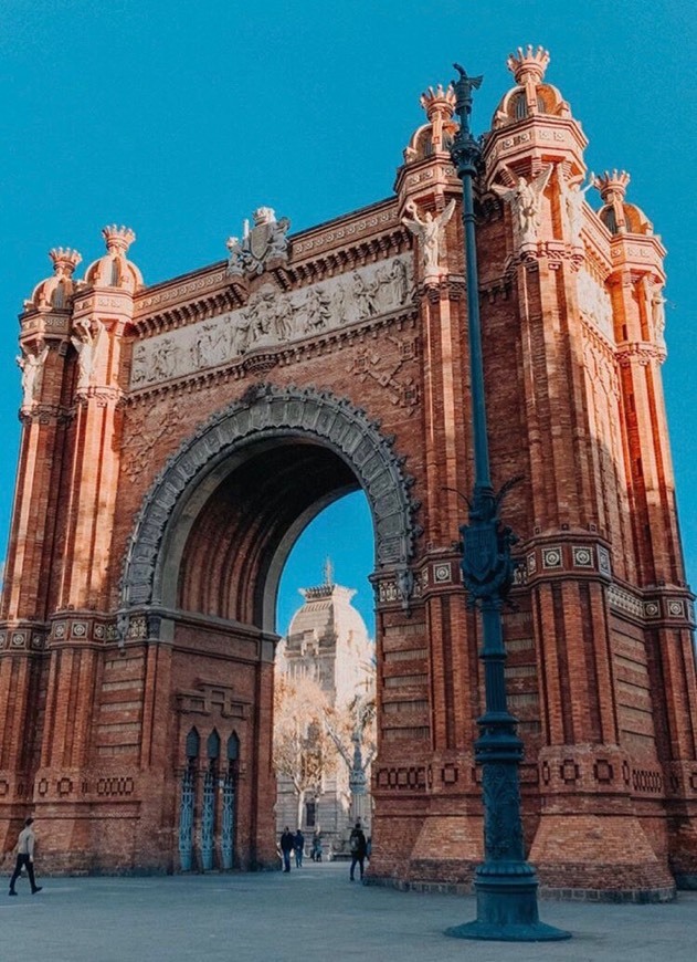 Fashion Arc de Triomf