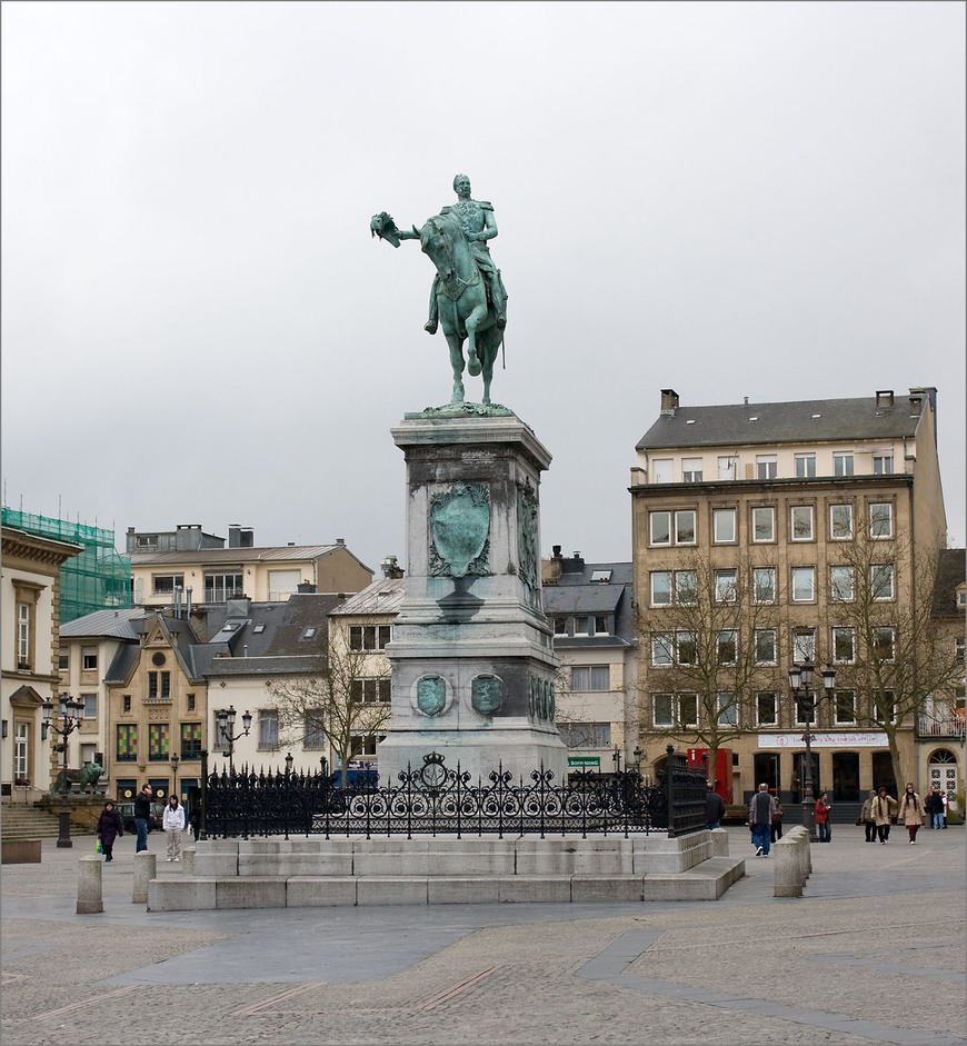 Lugares Place Guillaume II