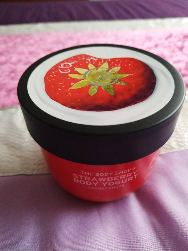 Product Body Iogurte The BodyShop Morango