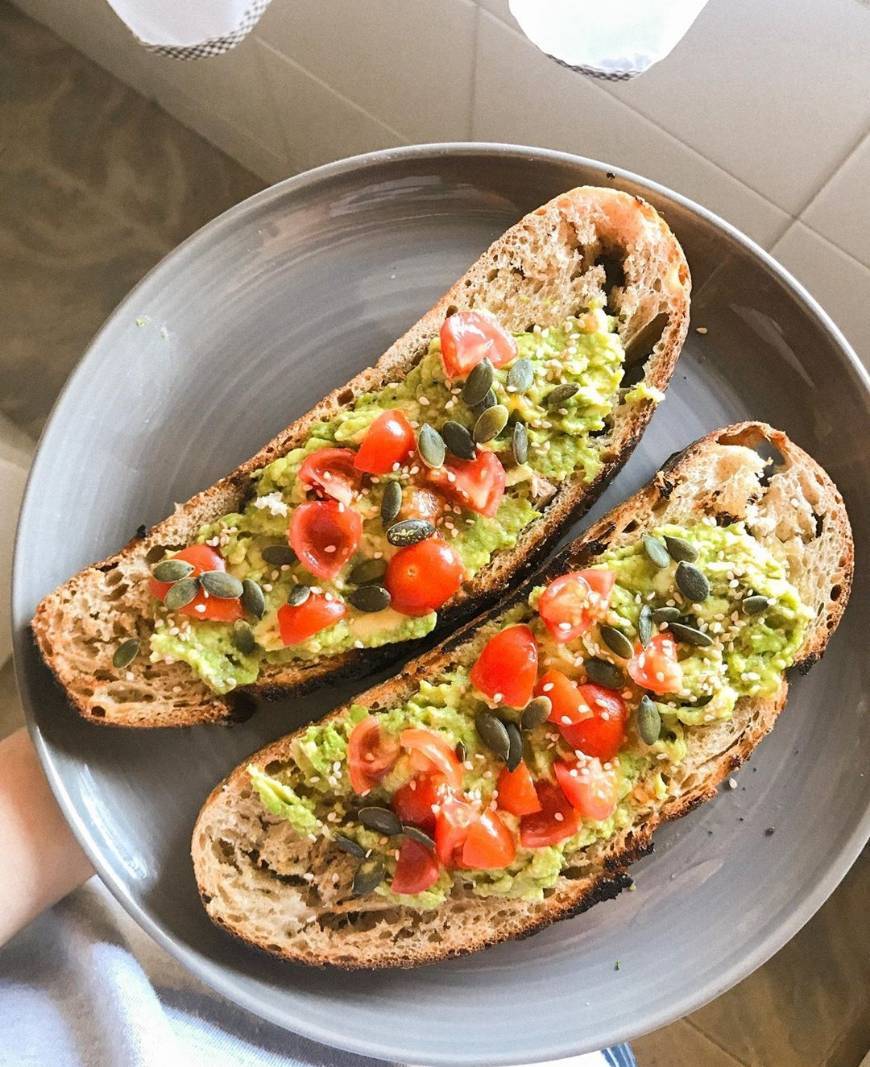 Tosta de abacate 