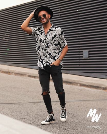 Tropic Leaf Long Sleeve Woven Top - Black/White – Fashion Nova