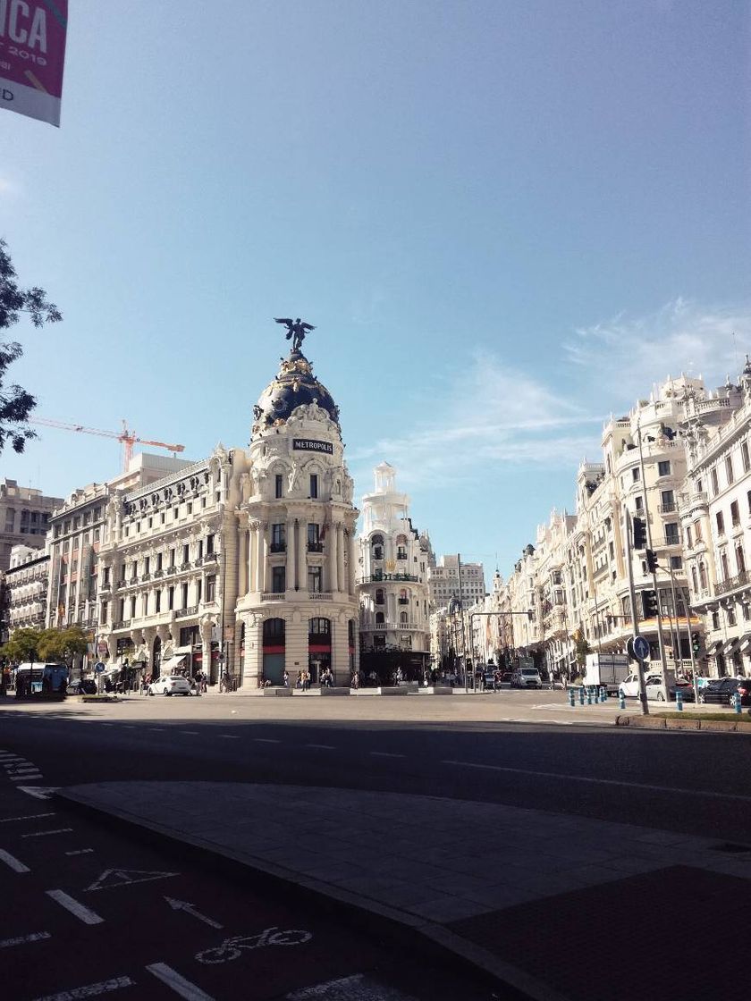 Lugar Edificio Metrópolis