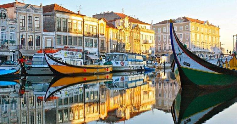 Place Ria De Aveiro 