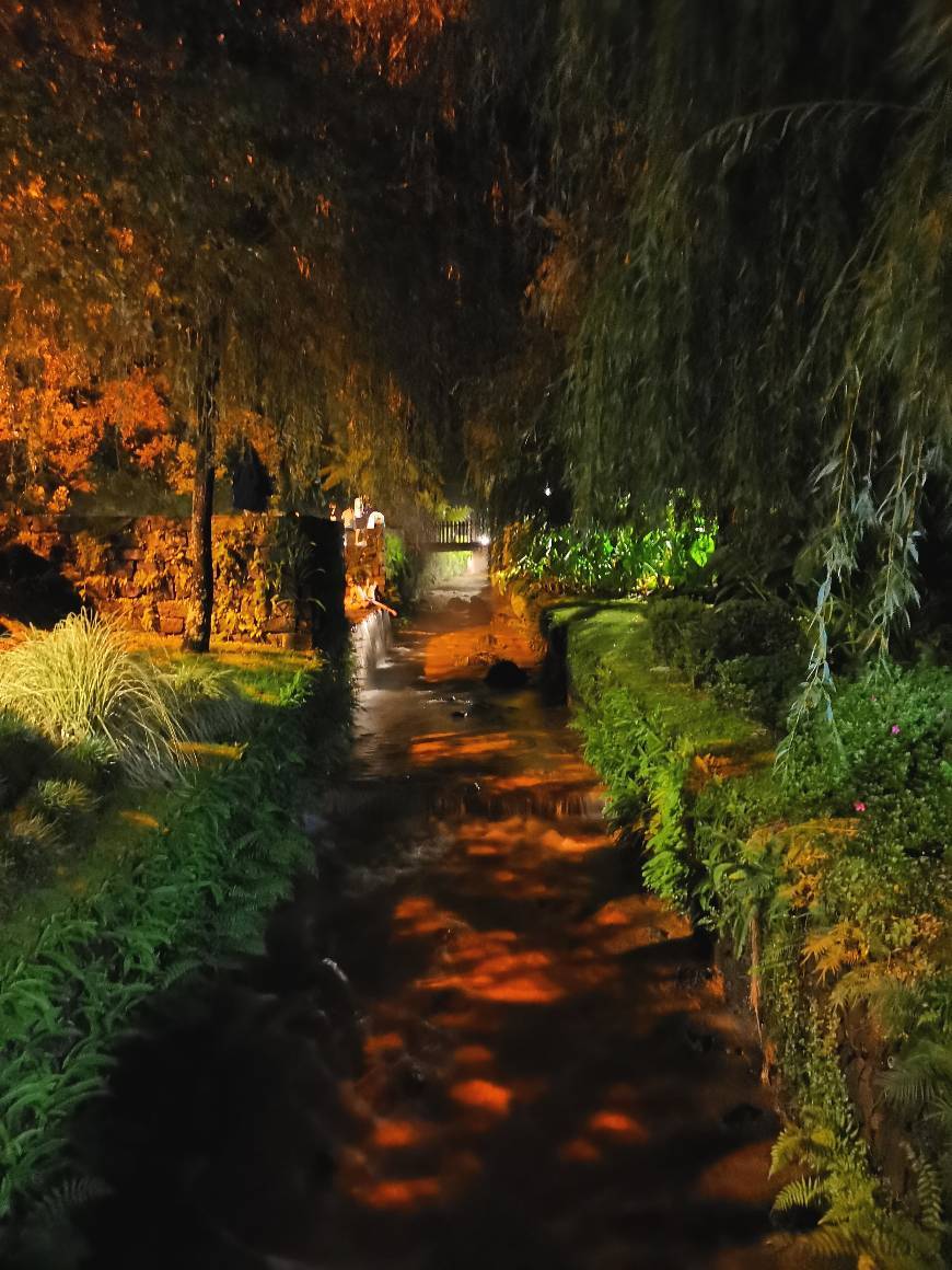 Lugar Poça da Dona Beija