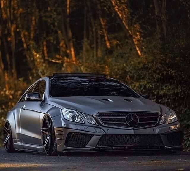 Moda Mercedes amg stance