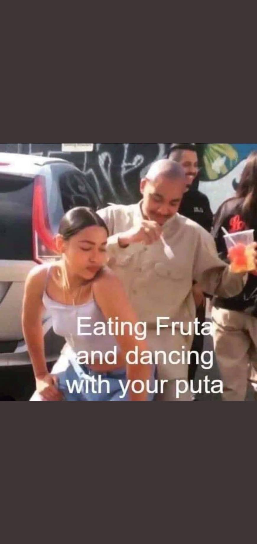 Fashion Eating fruta