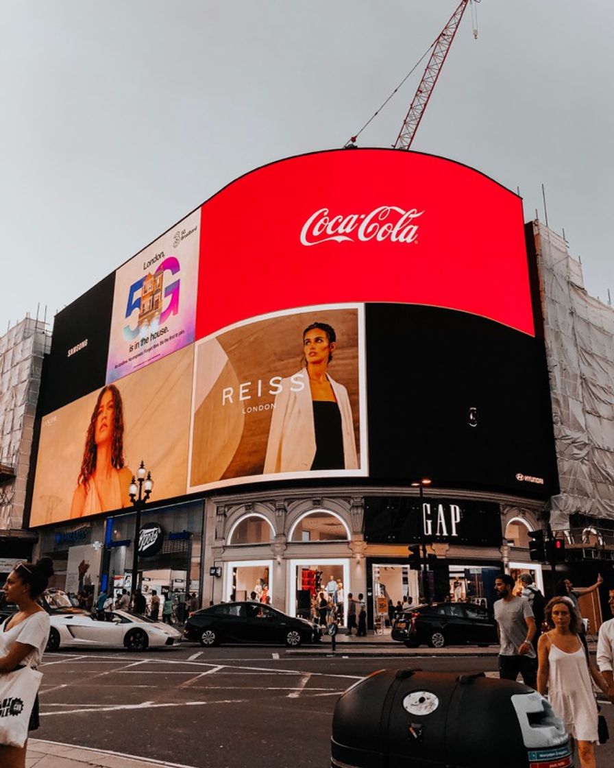 Lugar Piccadilly Circus