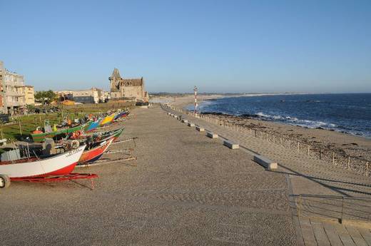 Praia da Apúlia