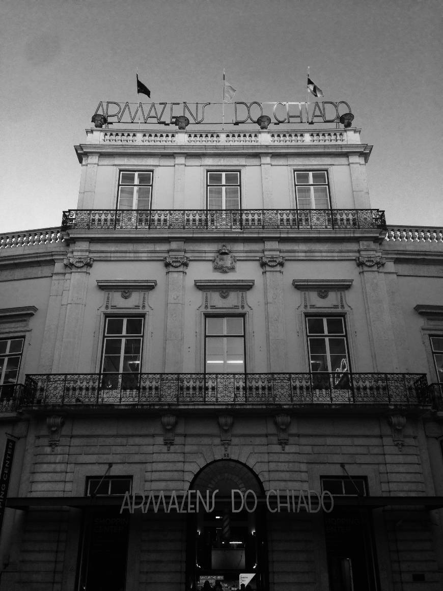 Lugar Armazéns do Chiado