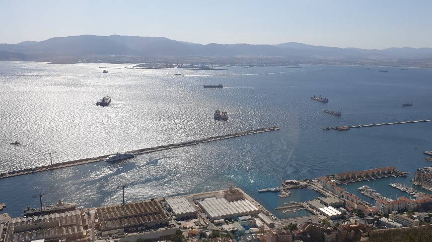 Lugar Aeropuerto Internacional de Gibraltar