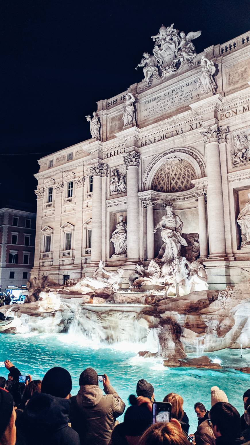 Place Fontana di Trevi