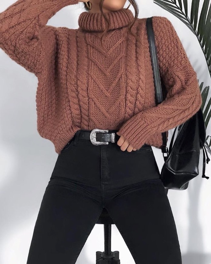 Social Knitted Sweater 🖤