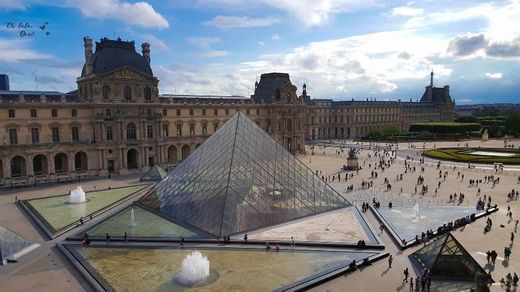 Place Museo del Louvre