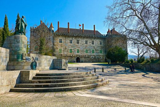 Paço dos Duques de Bragança