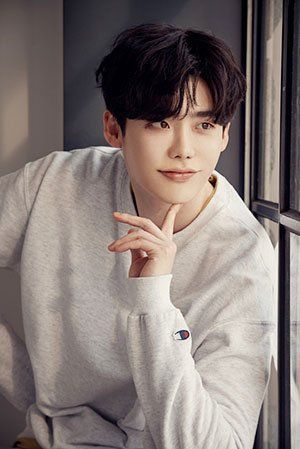 Moda Lee Jong Suk