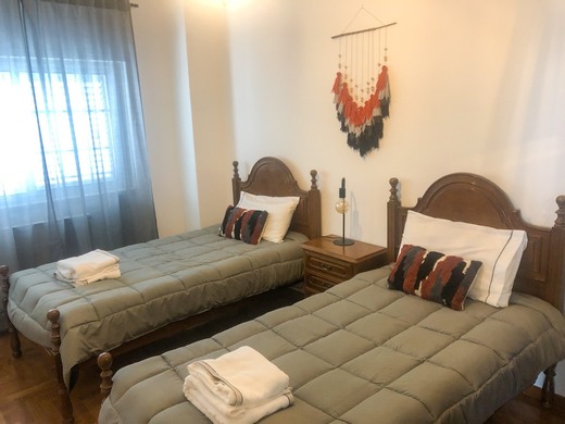 Airbnb Almada/ Charneca da Caparica 