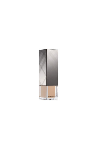 Burberry Fresh Glow Luminous Fluid Foudation