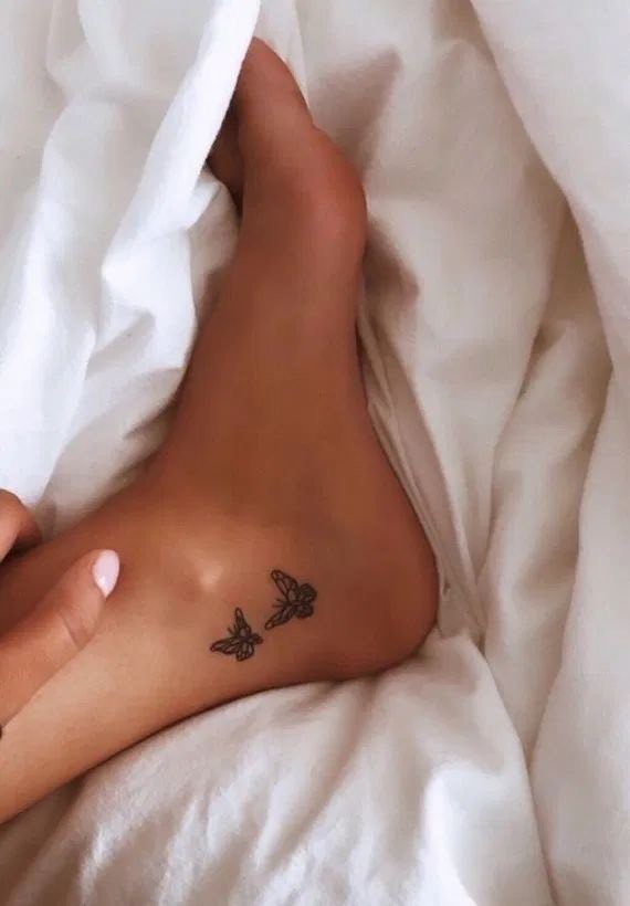 🦋