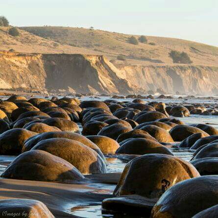 Place Bowling Ball Beach