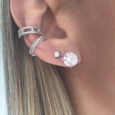 Social Brincos e piercings 