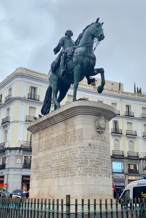 Place Estatua Ecuestre de Carlos III