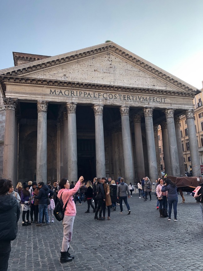 Place Pantheon