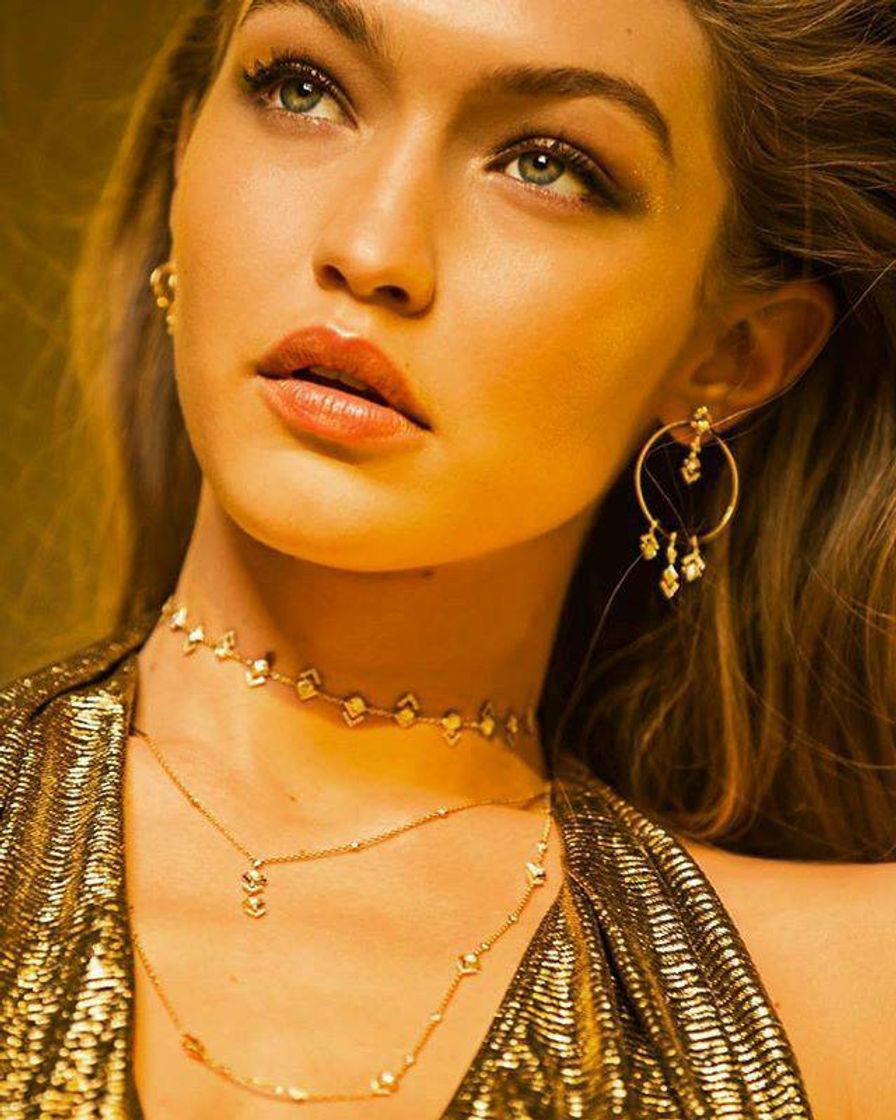 Fashion Gigi Hadid⚜