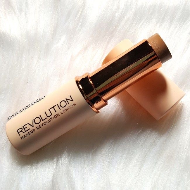 Social MAKEUP REVOLUTION