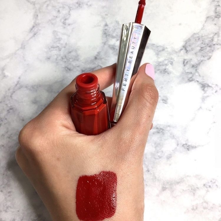 Social Fenty Beauty BY RIHANNA Stunna - Pintalabios