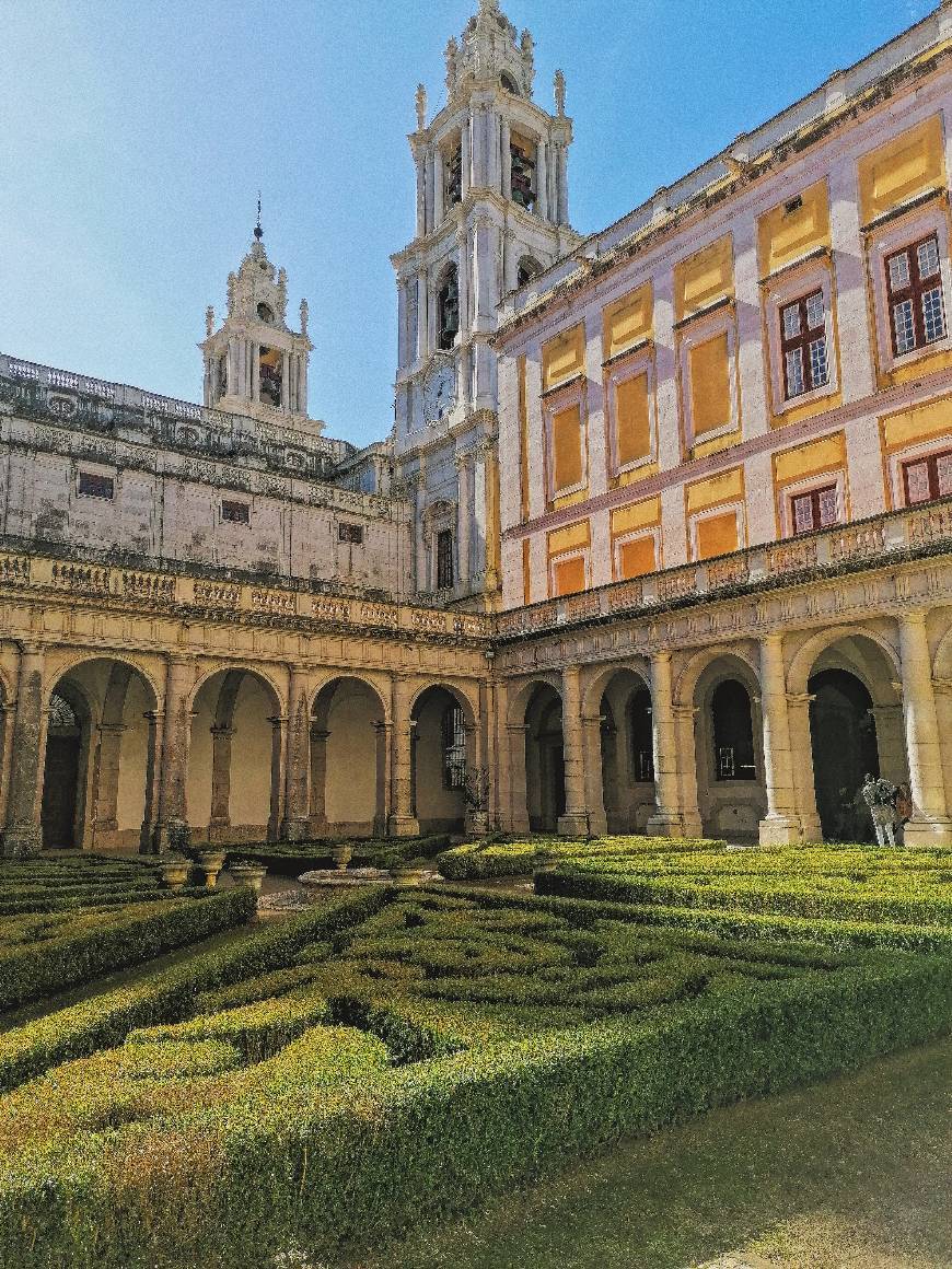 Lugar Mafra National Palace