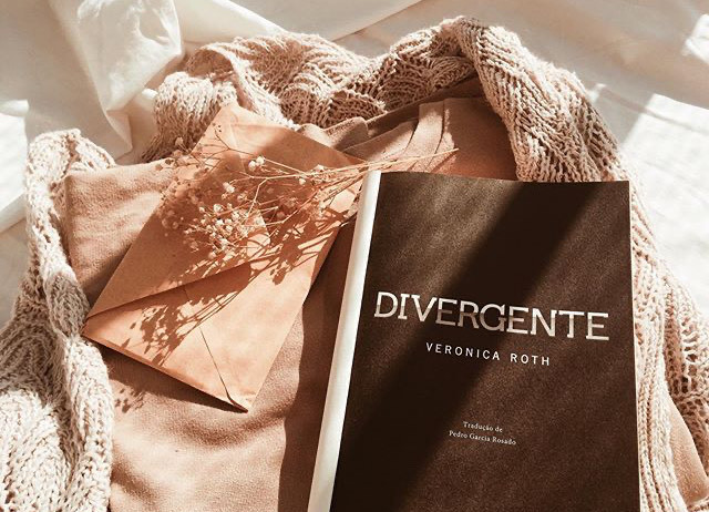 Libro “Divergente” de Veronica Roth